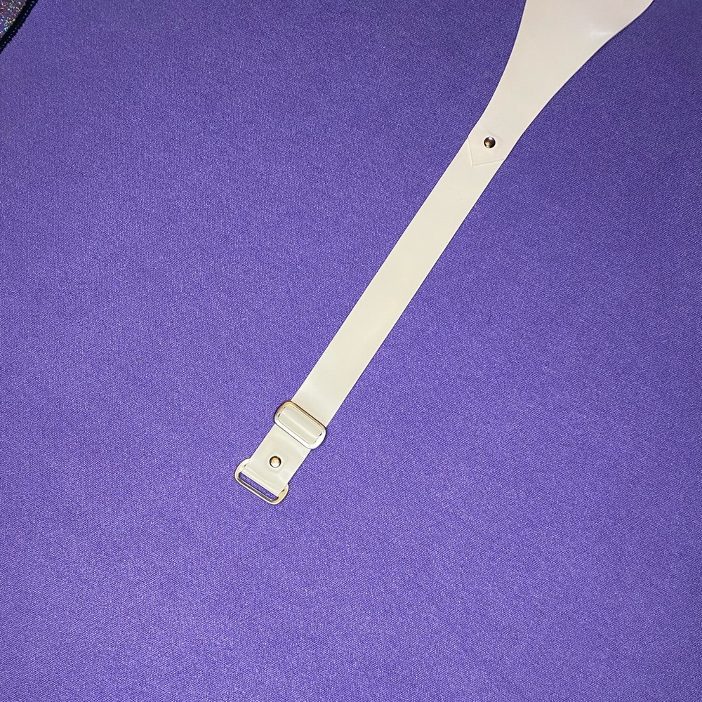 *WHITE* Heavy Rubber Shaped Latex Belt - Picture 11 of 12